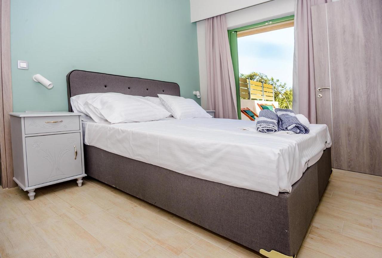 Tzogias Apartments Pan Lassi  Eksteriør billede